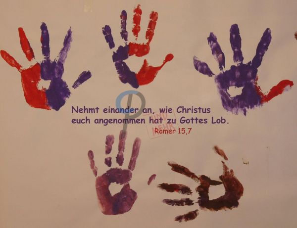 228-Jahreslosung 2015 – Hände